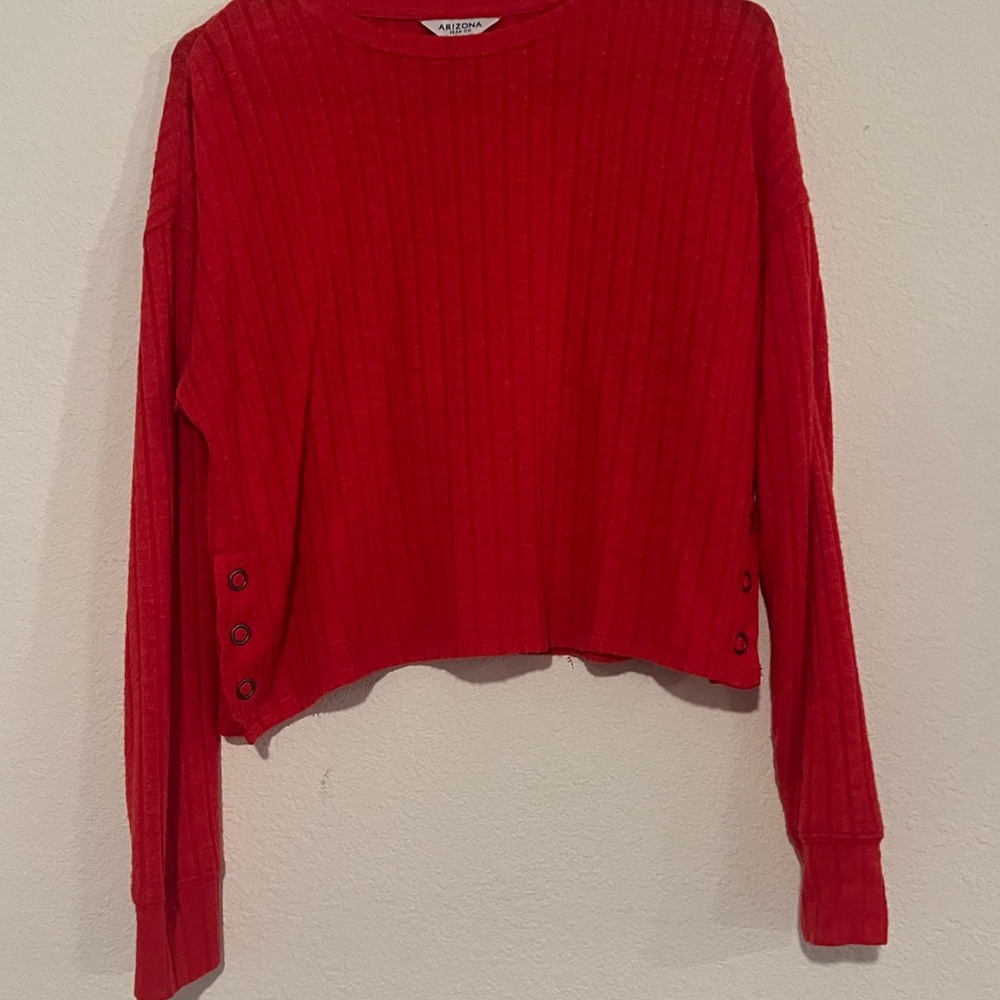 Arizona Jean Company Bold Red Ribbed Cropped Long-Sleeve Tee with Button Cuffs